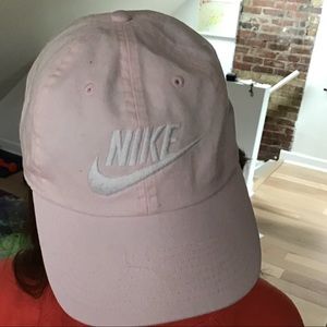Light pink nike cap Clearance